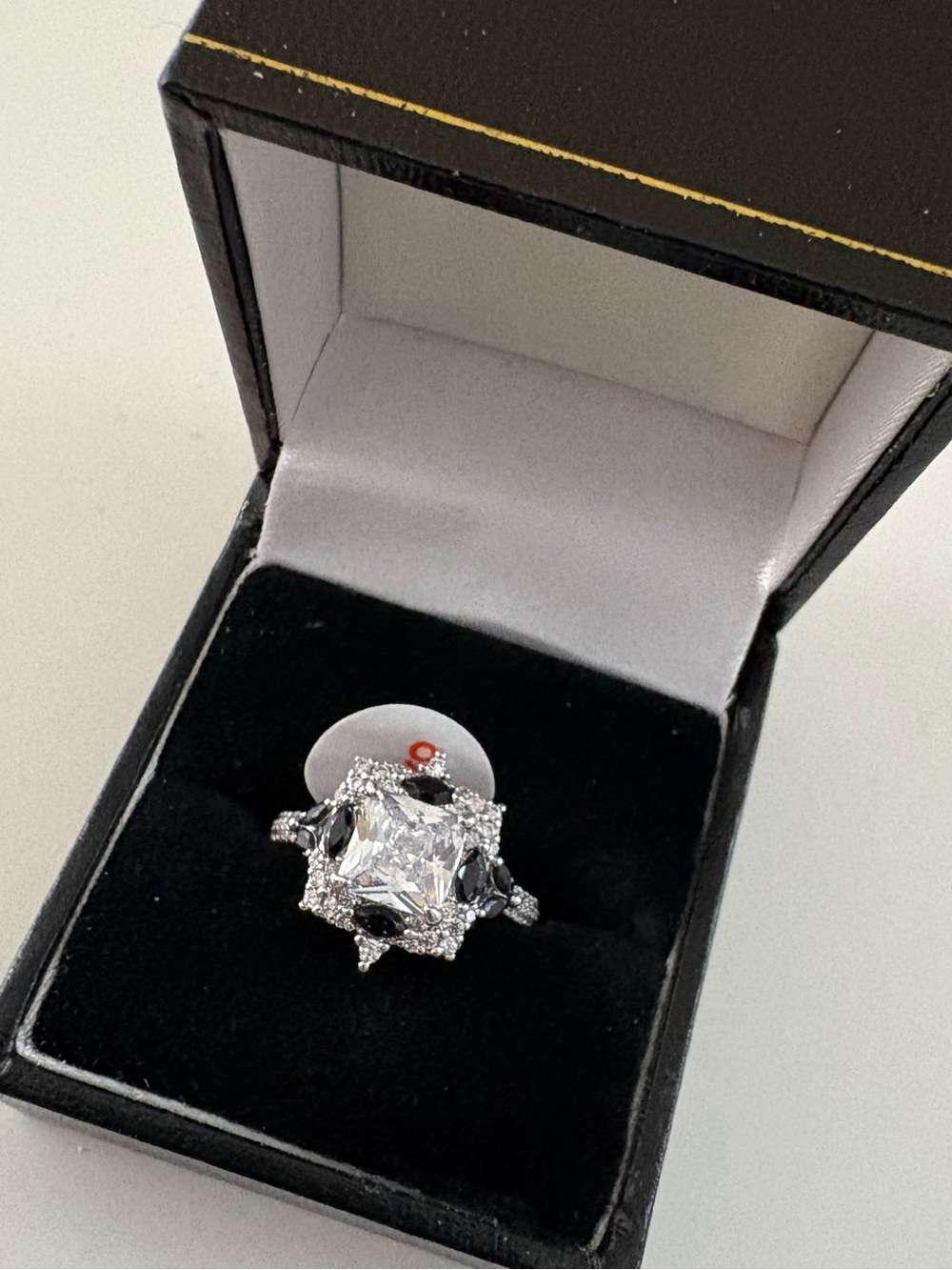 Bomb Party Sparkle Notice Ring RG18055 Diamond CZ Rhodium Plating